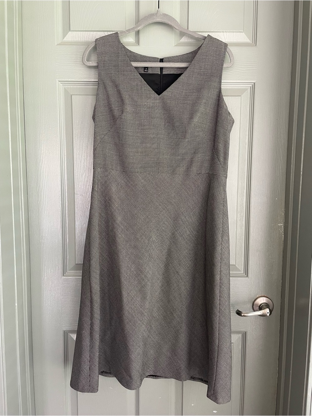Talbots Sleeveless Gray V-Neck A-Line Dress Curvy Plus Size 14